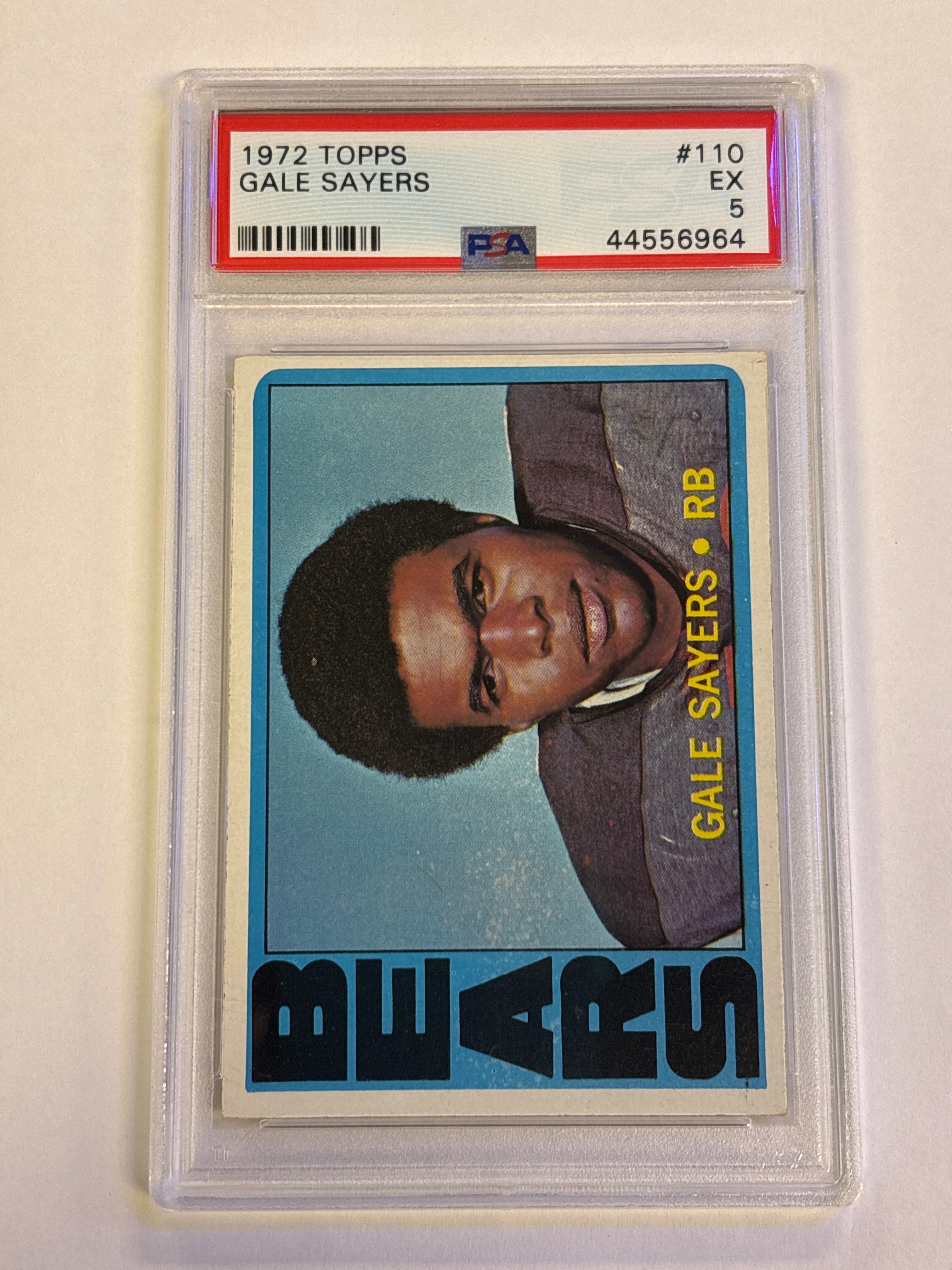 1972 TOPPS #110 GALE SAYERS PSA 5 EX (RB)