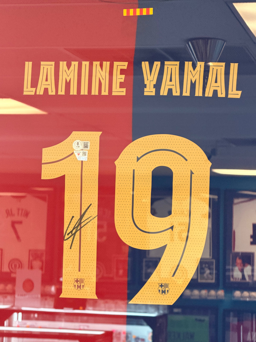 Lamine Yamal Autographed FC Barcelona #19 Framed Jersey – Beckett Witnessed COA